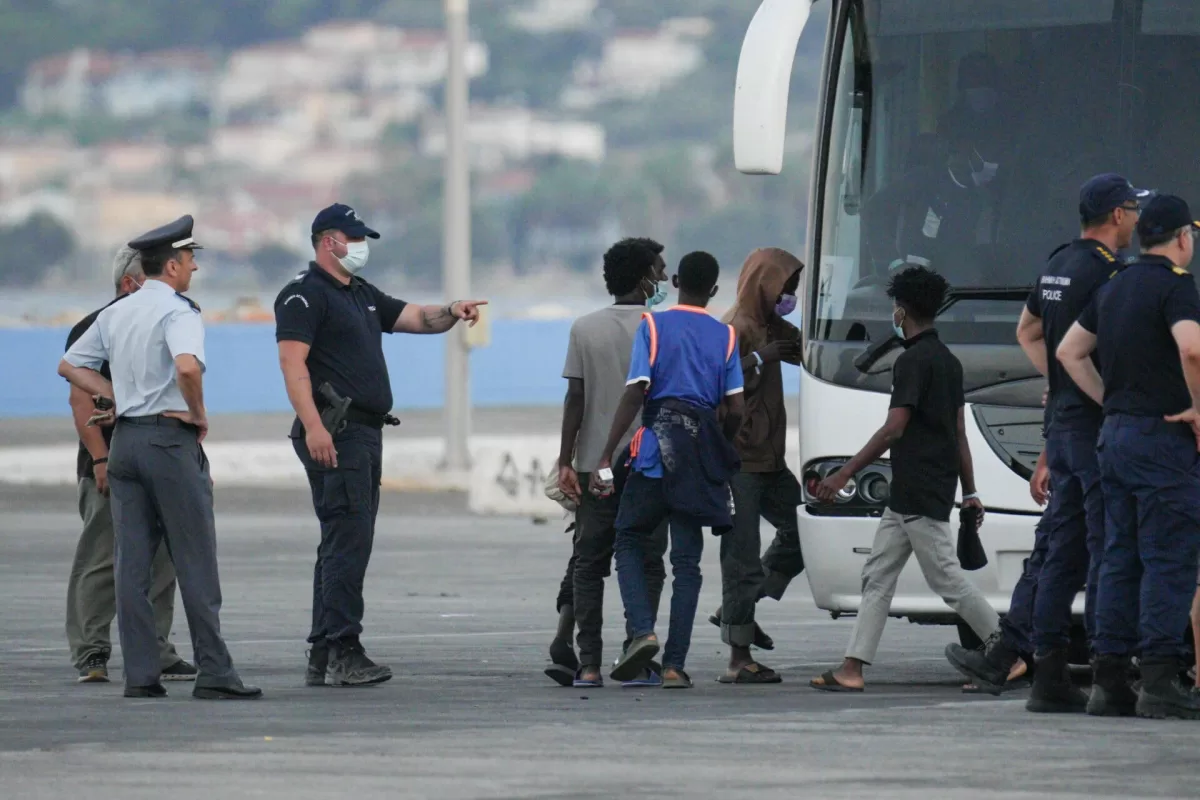 Αστυνομία Κρήτης: Στα όριά τους οι υπηρεσίες από τις μεταγωγές μεταναστών