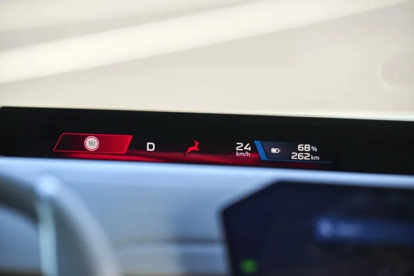 BMW iX3: Νέα συστήματα ασφαλείας αποτρέπουν σύγκρουση και λάθη στο γκάζι - Φωτογραφία 4