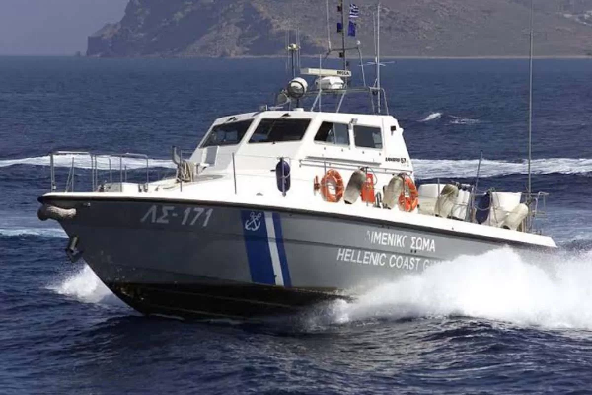 Λέμβος με μετανάστες εντοπίστηκε ανοιχτά της Κρήτης