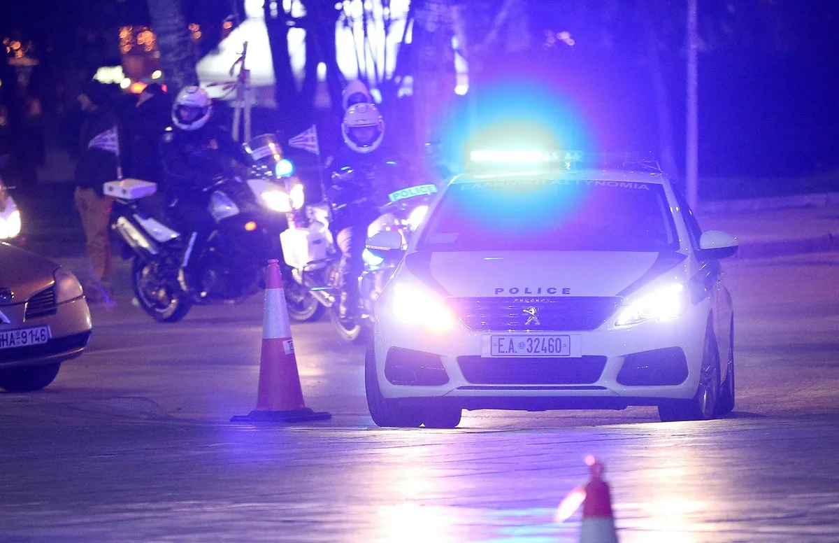 Απάτη στη Λαμία: Παγίδευσαν τους απατεώνες με καλαμπόκια και πέτρες - Φωτογραφία 2