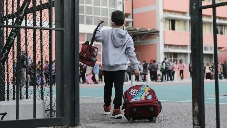 Καλή σχολική χρονιά με αναβαθμισμένες υποδομές και έργα σε 670 σχολεία - Φωτογραφία 1