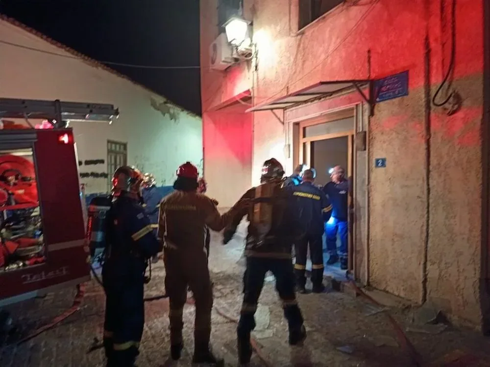 Φωτιά στα Διαβατά Θεσσαλονίκης: Πυκνοί καπνοί έπνιξαν την πόλη - Φωτογραφία 1
