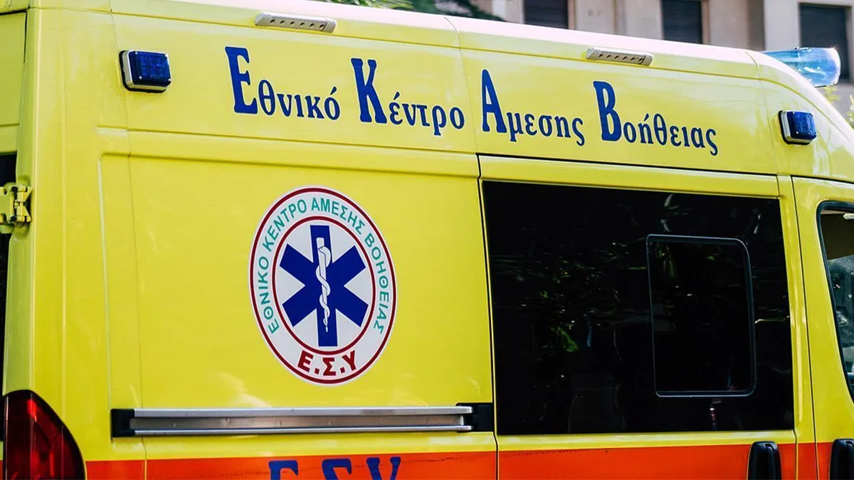 Τροχαίο στην Ιονία Οδό: Ανατροπή πούλμαν με 25 δόκιμους του Πολεμικού Ναυτικού - Φωτογραφία 1